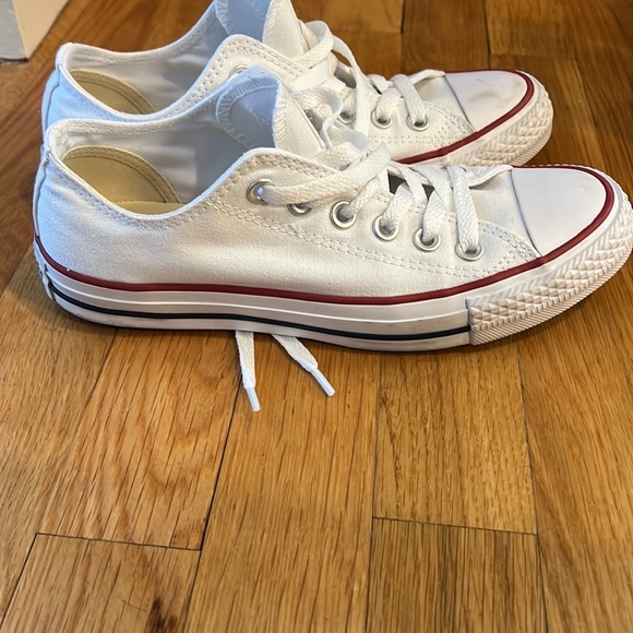 Converse chuck Taylor all star- size 7 women’s or 5 men’s - Picture 10 of 12